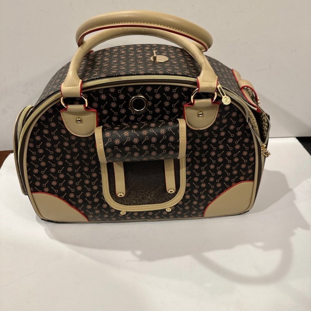 Beige & Brown Stylish Pet Carrier Tote - Picture 2 of 12